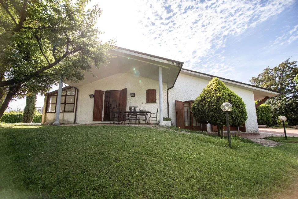 Villa For Sale - 19031 Ameglia IT Image 2